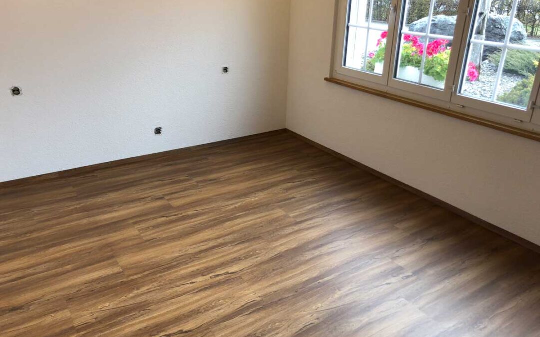 Innenausbau Vinyl Boden Attiswil